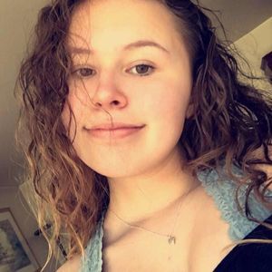 Meet your Posher, Isabella